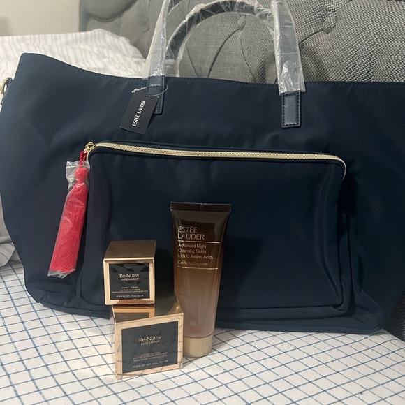 Estee Lauder Skincare Set with Navy Bag